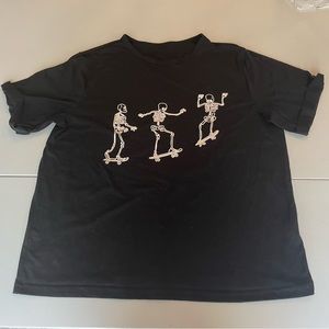 Tilly’s Black Skeletons Skateboarding T-shirt Halloween